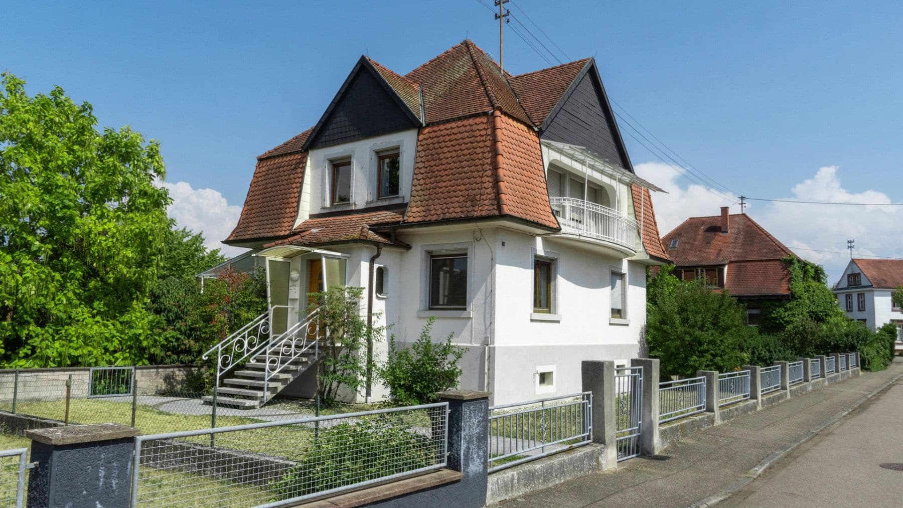 Prodej domu 145 m², pozemek 1.488 m², Neuried, Bádensko-Württembersko Prodej domu 145 m², pozemek 1.488 m², Neuried, Bádensko-Württembersko