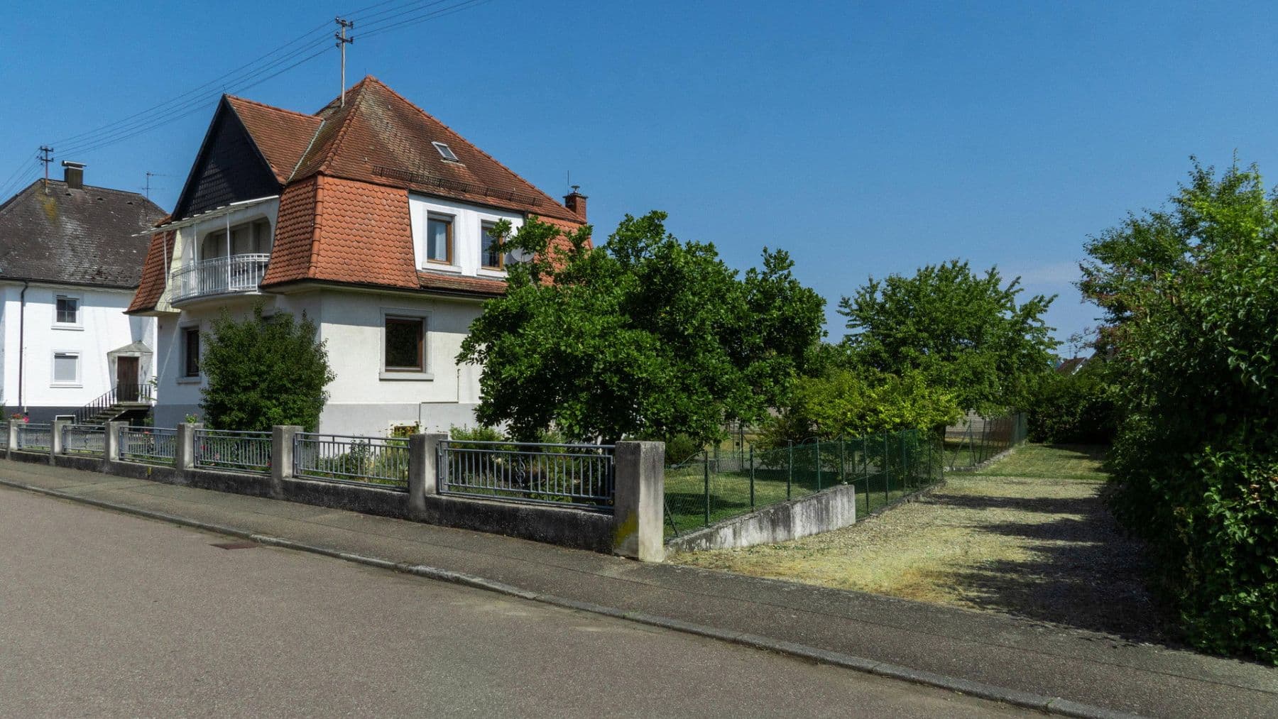 Prodej domu 145 m², pozemek 1.488 m², Neuried, Bádensko-Württembersko Prodej domu 145 m², pozemek 1.488 m², Neuried, Bádensko-Württembersko