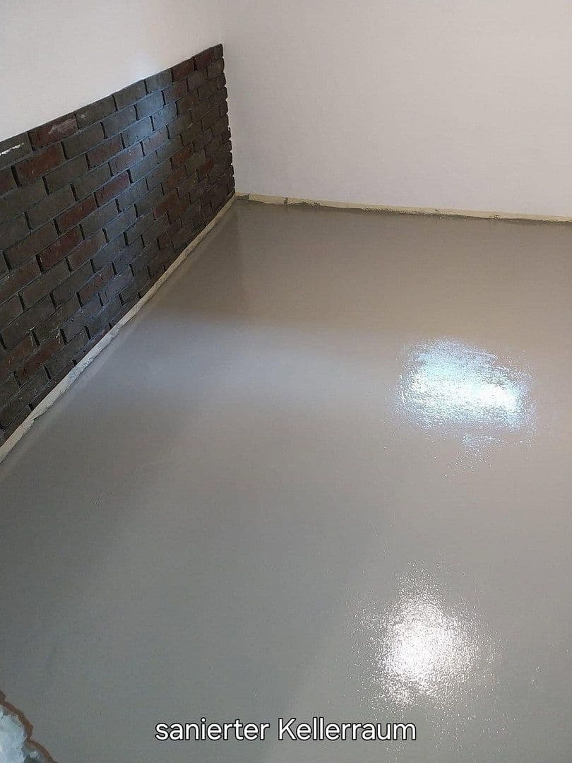 Prodej domu 135 m², pozemek 251 m², Blankenrath, Porýní-Falc Prodej domu 135 m², pozemek 251 m², Blankenrath, Porýní-Falc