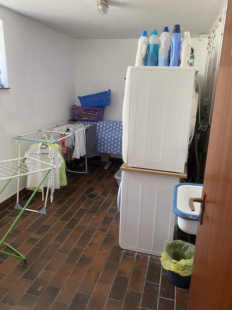 Prodej domu 235 m², pozemek 347 m², Frankfurt, Hessen Prodej domu 235 m², pozemek 347 m², Frankfurt, Hessen