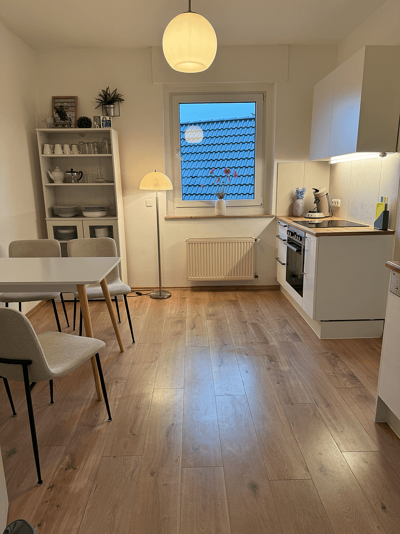 Pronájem bytu 85 m², Brühl, Severní Porýní-Vestfálsko Pronájem bytu 85 m², Brühl, Severní Porýní-Vestfálsko
