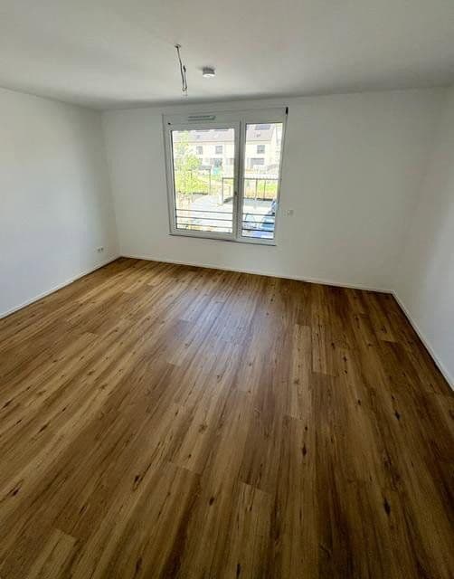 Pronájem domu 145 m², pozemek 115 m², Lilienstrasse 29., Stein, Bavorsko Pronájem domu 145 m², pozemek 115 m², Lilienstrasse 29., Stein, Bavorsko