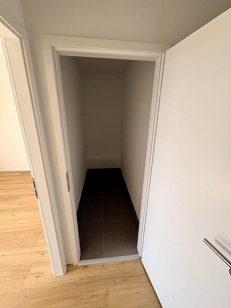 Pronájem domu 145 m², pozemek 115 m², Lilienstrasse 29., Stein, Bavorsko Pronájem domu 145 m², pozemek 115 m², Lilienstrasse 29., Stein, Bavorsko