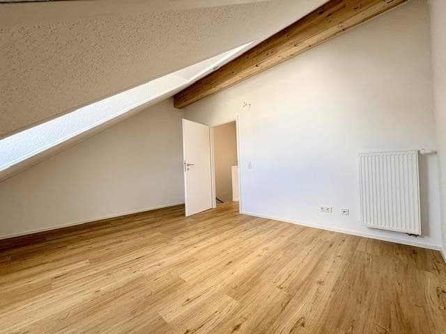 Pronájem domu 145 m², pozemek 115 m², Lilienstrasse 29., Stein, Bavorsko Pronájem domu 145 m², pozemek 115 m², Lilienstrasse 29., Stein, Bavorsko