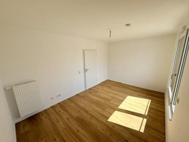 Pronájem domu 145 m², pozemek 115 m², Lilienstrasse 29., Stein, Bavorsko Pronájem domu 145 m², pozemek 115 m², Lilienstrasse 29., Stein, Bavorsko