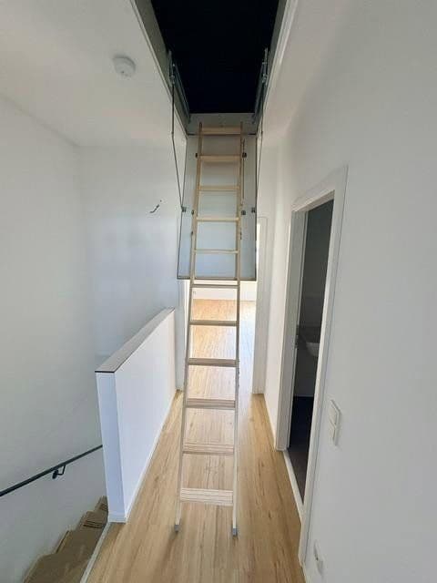 Pronájem domu 145 m², pozemek 115 m², Lilienstrasse 29., Stein, Bavorsko Pronájem domu 145 m², pozemek 115 m², Lilienstrasse 29., Stein, Bavorsko