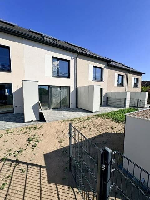 Pronájem domu 145 m², pozemek 115 m², Lilienstrasse 29., Stein, Bavorsko Pronájem domu 145 m², pozemek 115 m², Lilienstrasse 29., Stein, Bavorsko