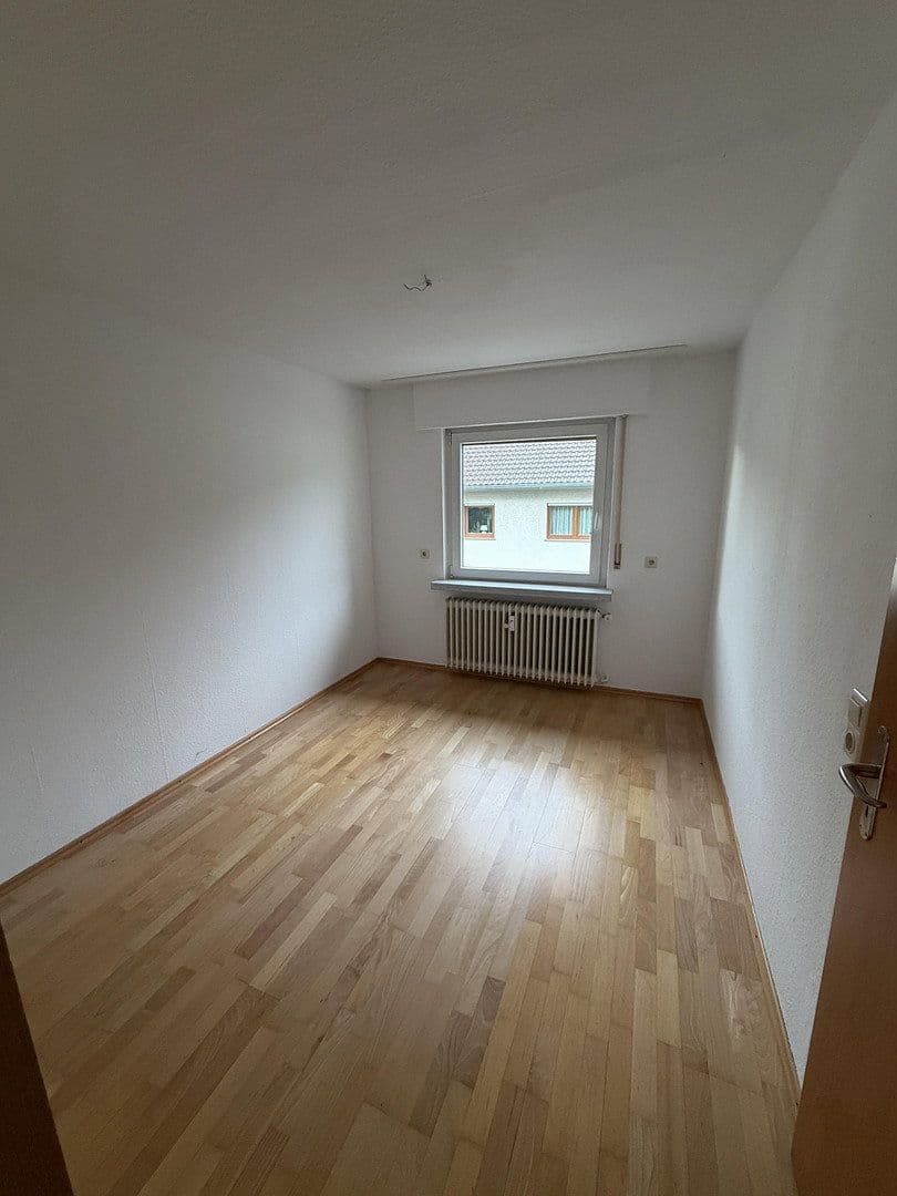 Pronájem bytu 5+kk 97 m², Wiesloch, Bádensko-Württembersko Pronájem bytu 5+kk 97 m², Wiesloch, Bádensko-Württembersko