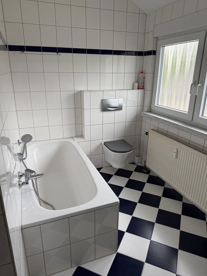 Pronájem bytu 5+kk 97 m², Wiesloch, Bádensko-Württembersko Pronájem bytu 5+kk 97 m², Wiesloch, Bádensko-Württembersko
