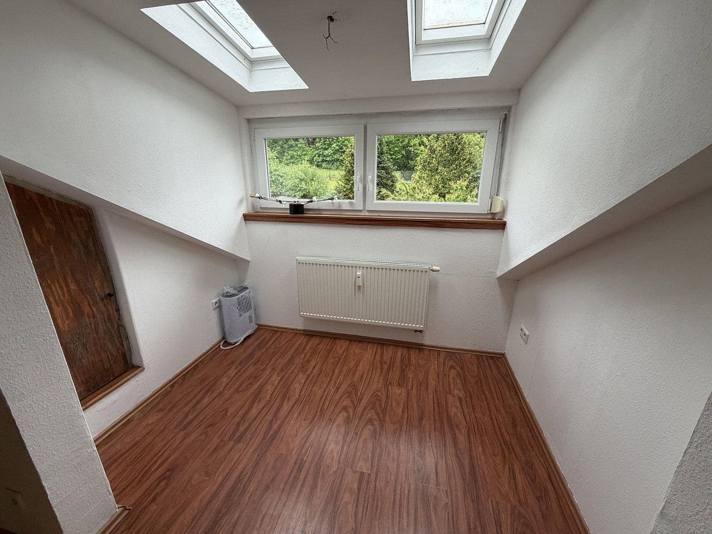 Pronájem bytu 5+kk 97 m², Wiesloch, Bádensko-Württembersko Pronájem bytu 5+kk 97 m², Wiesloch, Bádensko-Württembersko