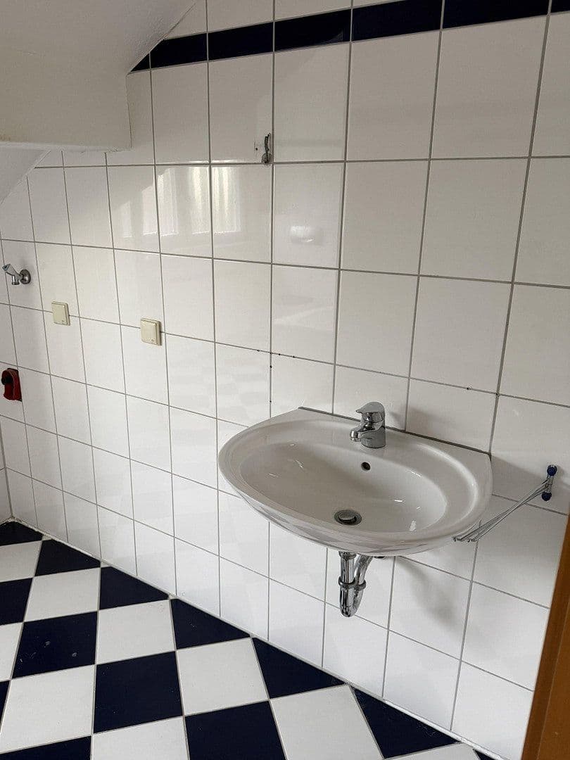 Pronájem bytu 5+kk 97 m², Wiesloch, Bádensko-Württembersko Pronájem bytu 5+kk 97 m², Wiesloch, Bádensko-Württembersko
