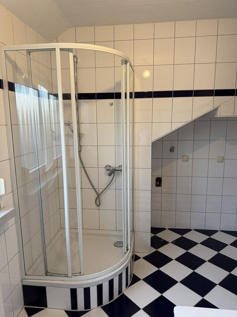 Pronájem bytu 5+kk 97 m², Wiesloch, Bádensko-Württembersko Pronájem bytu 5+kk 97 m², Wiesloch, Bádensko-Württembersko