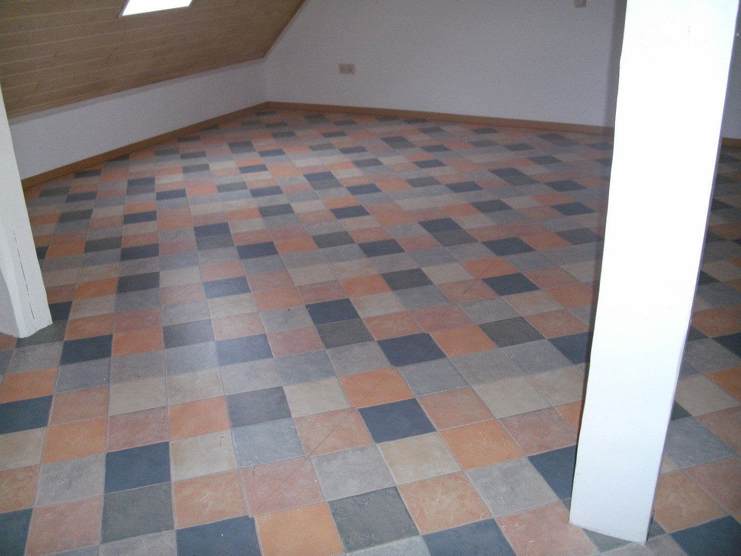Prodej domu 231 m², pozemek 596 m², Mühlweg 2, Burglahr, Porýní-Falc Prodej domu 231 m², pozemek 596 m², Mühlweg 2, Burglahr, Porýní-Falc