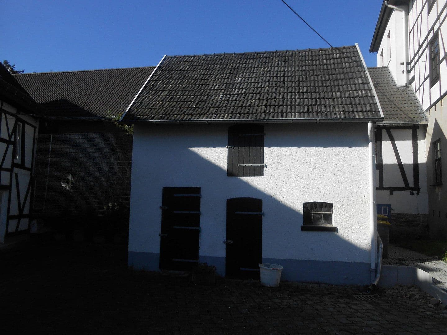 Prodej domu 231 m², pozemek 596 m², Mühlweg 2, Burglahr, Porýní-Falc Prodej domu 231 m², pozemek 596 m², Mühlweg 2, Burglahr, Porýní-Falc