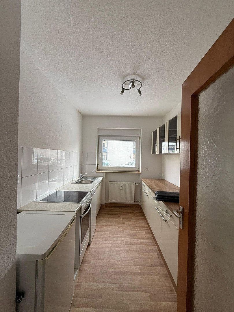 Pronájem bytu 2+1 60 m², Mörikestraße 3, Bad Wimpfen, Bádensko-Württembersko Pronájem bytu 2+1 60 m², Mörikestraße 3, Bad Wimpfen, Bádensko-Württembersko