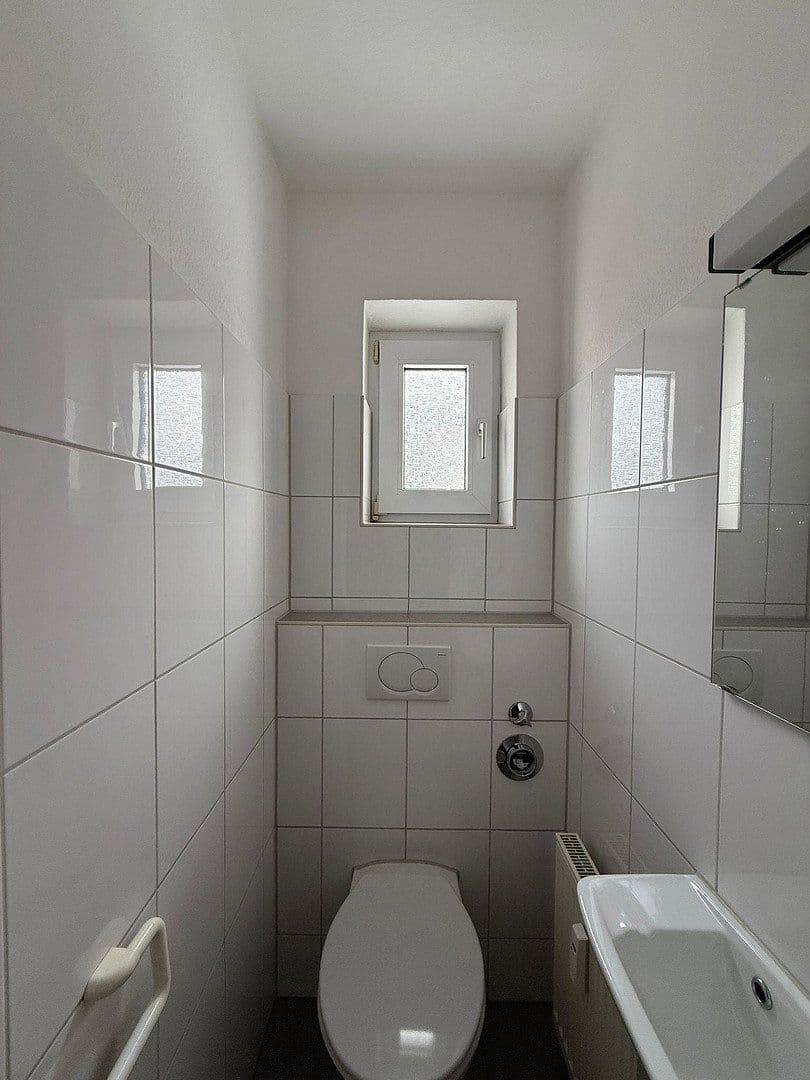 Pronájem bytu 2+1 60 m², Mörikestraße 3, Bad Wimpfen, Bádensko-Württembersko Pronájem bytu 2+1 60 m², Mörikestraße 3, Bad Wimpfen, Bádensko-Württembersko