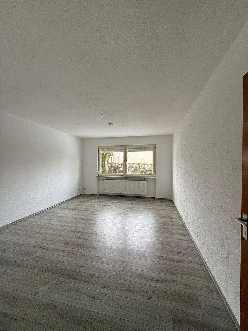 Pronájem bytu 2+1 60 m², Mörikestraße 3, Bad Wimpfen, Bádensko-Württembersko Pronájem bytu 2+1 60 m², Mörikestraße 3, Bad Wimpfen, Bádensko-Württembersko