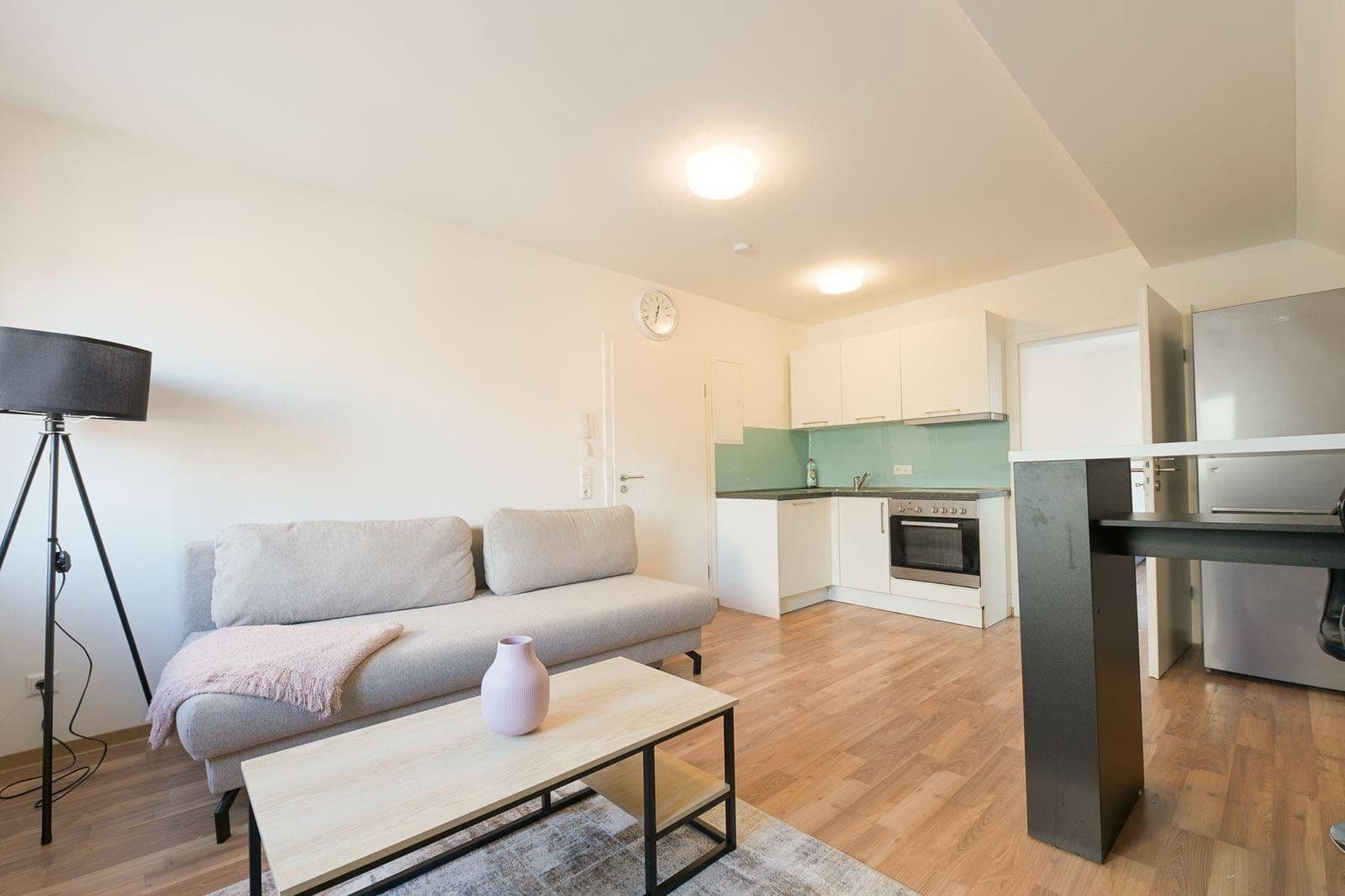 Pronájem bytu 2+1 45 m², Klingenbergstr. 153, Heilbronn, Bádensko-Württembersko Pronájem bytu 2+1 45 m², Klingenbergstr. 153, Heilbronn, Bádensko-Württembersko