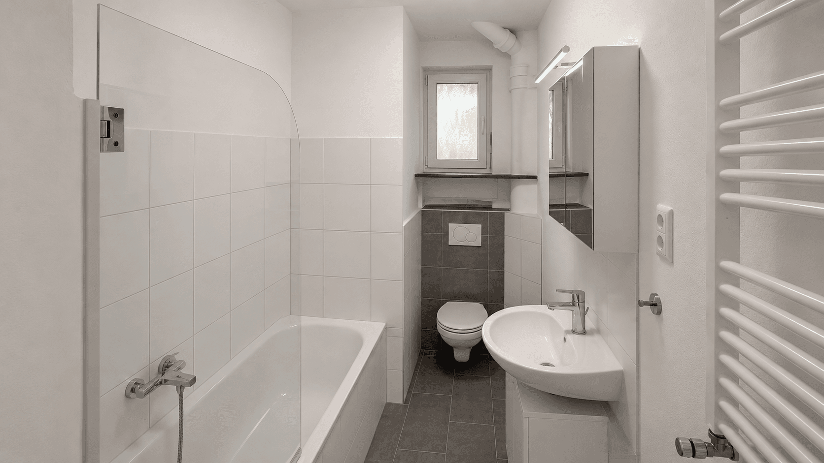 Pronájem bytu 3+1 79 m², Ekkehardstraße 51, Singen (Hohentwiel), Bádensko-Württembersko Pronájem bytu 3+1 79 m², Ekkehardstraße 51, Singen (Hohentwiel), Bádensko-Württembersko