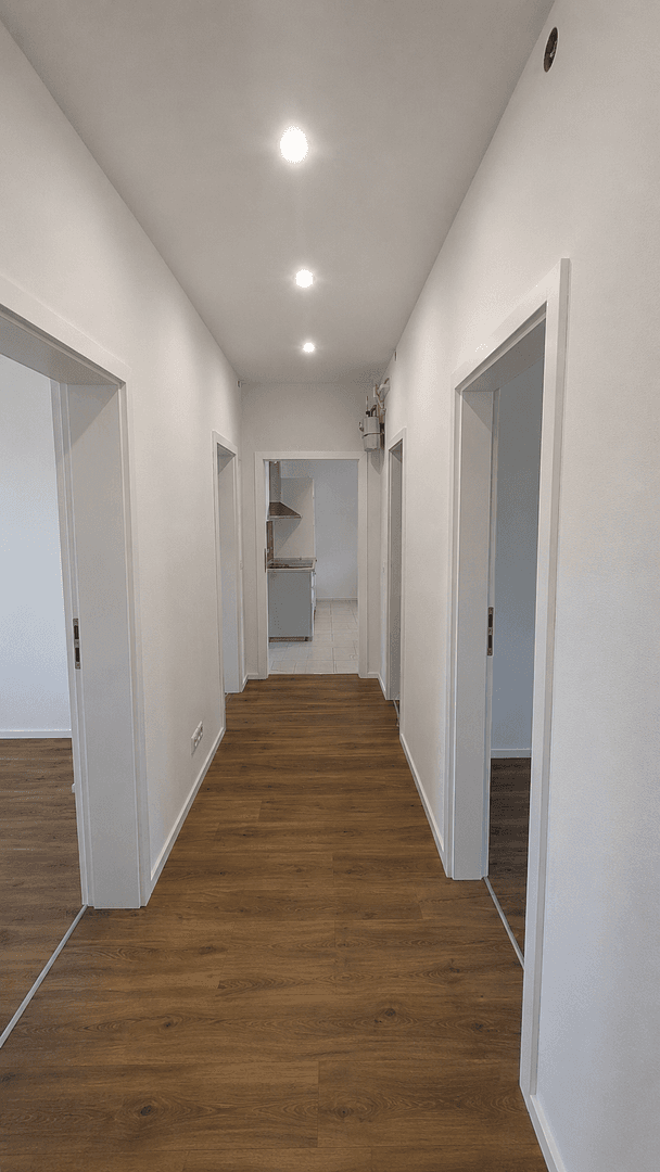 Pronájem bytu 3+1 79 m², Ekkehardstraße 51, Singen (Hohentwiel), Bádensko-Württembersko Pronájem bytu 3+1 79 m², Ekkehardstraße 51, Singen (Hohentwiel), Bádensko-Württembersko