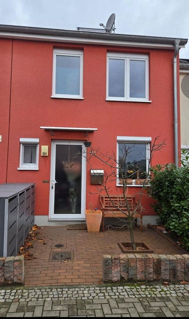 Prodej domu 130 m², pozemek 150 m², Berlin, Berlín Prodej domu 130 m², pozemek 150 m², Berlin, Berlín