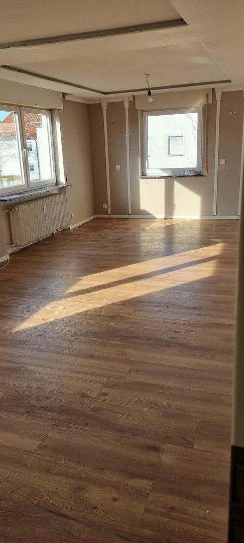 Prodej domu 195 m², pozemek 322 m², Jahnstr.3, Reichenbach an der Fils, Bádensko-Württembersko Prodej domu 195 m², pozemek 322 m², Jahnstr.3, Reichenbach an der Fils, Bádensko-Württembersko