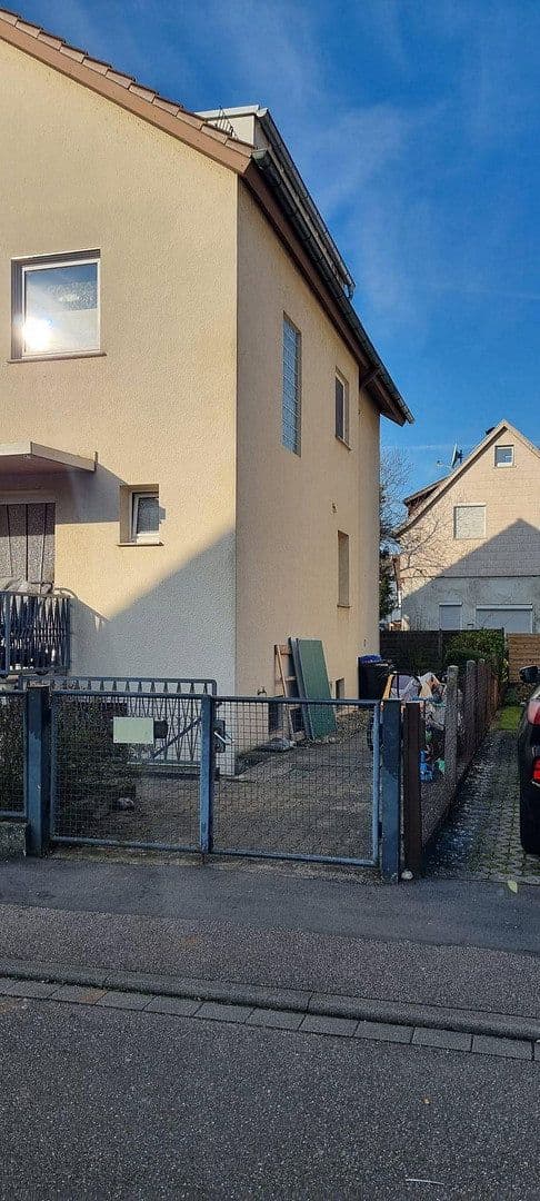 Prodej domu 195 m², pozemek 322 m², Jahnstr.3, Reichenbach an der Fils, Bádensko-Württembersko Prodej domu 195 m², pozemek 322 m², Jahnstr.3, Reichenbach an der Fils, Bádensko-Württembersko