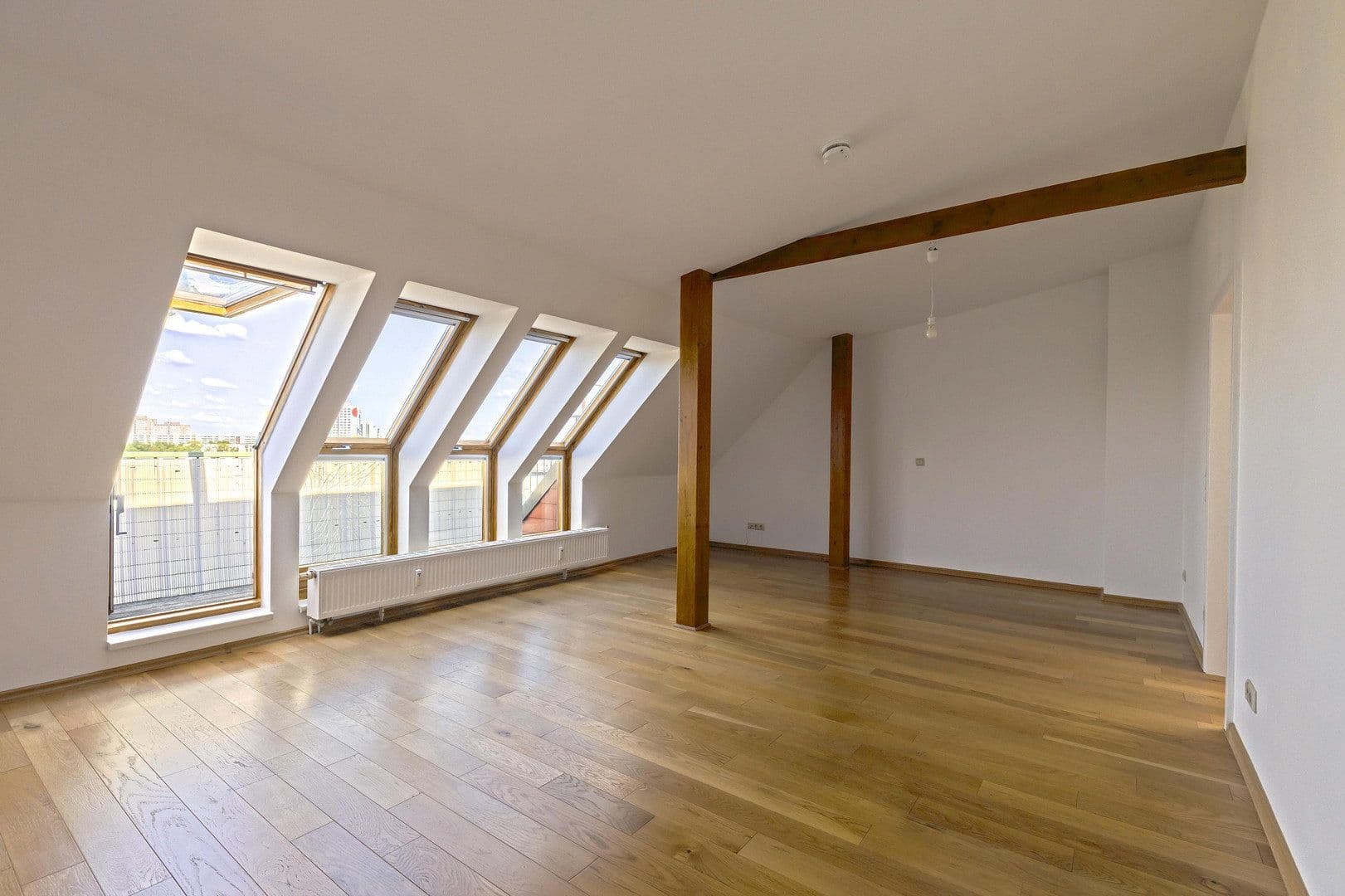 Prodej bytu 2+kk 91 m², Kochhannstr. 19, Berlin, Berlín Prodej bytu 2+kk 91 m², Kochhannstr. 19, Berlin, Berlín