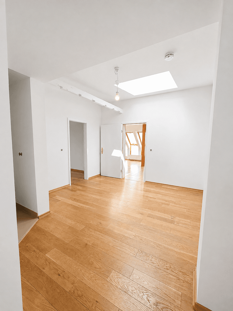 Prodej bytu 2+kk 91 m², Kochhannstr. 19, Berlin, Berlín Prodej bytu 2+kk 91 m², Kochhannstr. 19, Berlin, Berlín