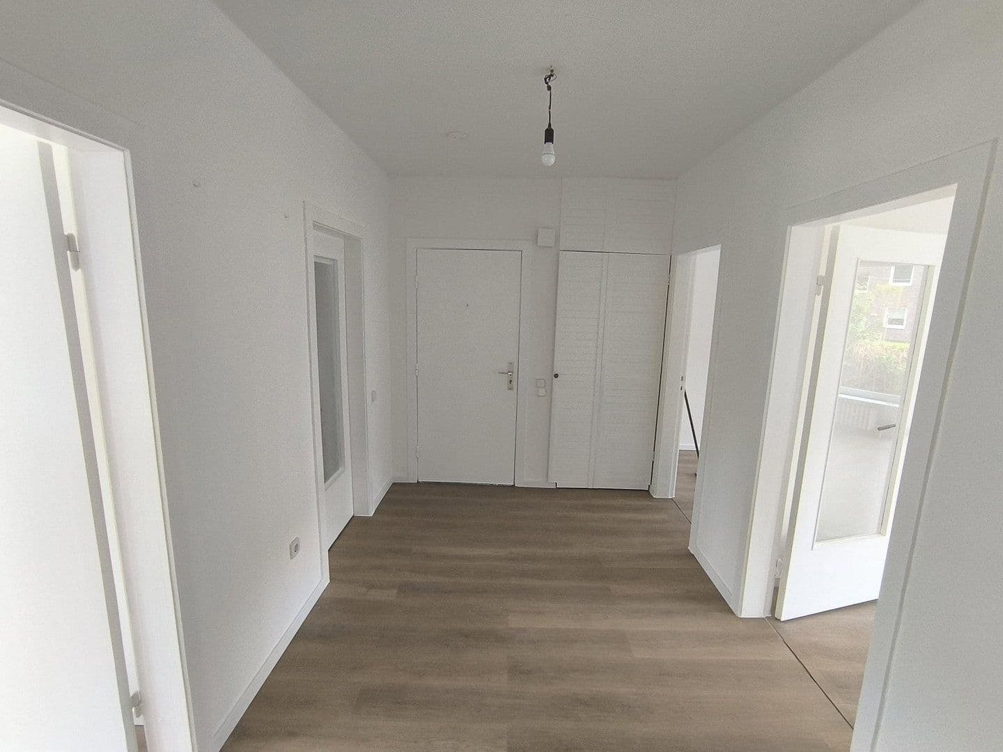 Prodej bytu 3+1 80 m², Hamburg, Hamburg Prodej bytu 3+1 80 m², Hamburg, Hamburg
