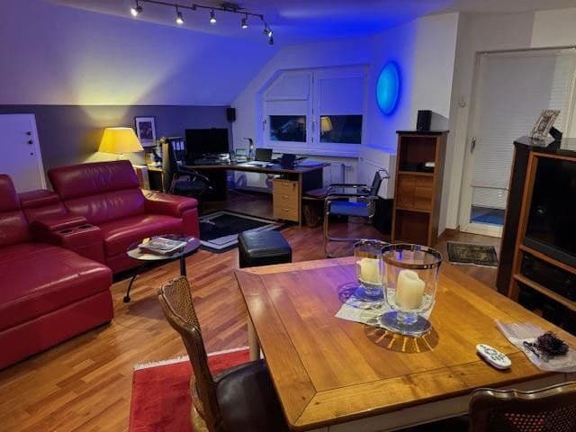 Prodej domu 420 m², pozemek 654 m², Saarbrücken, Země Sársko Prodej domu 420 m², pozemek 654 m², Saarbrücken, Země Sársko