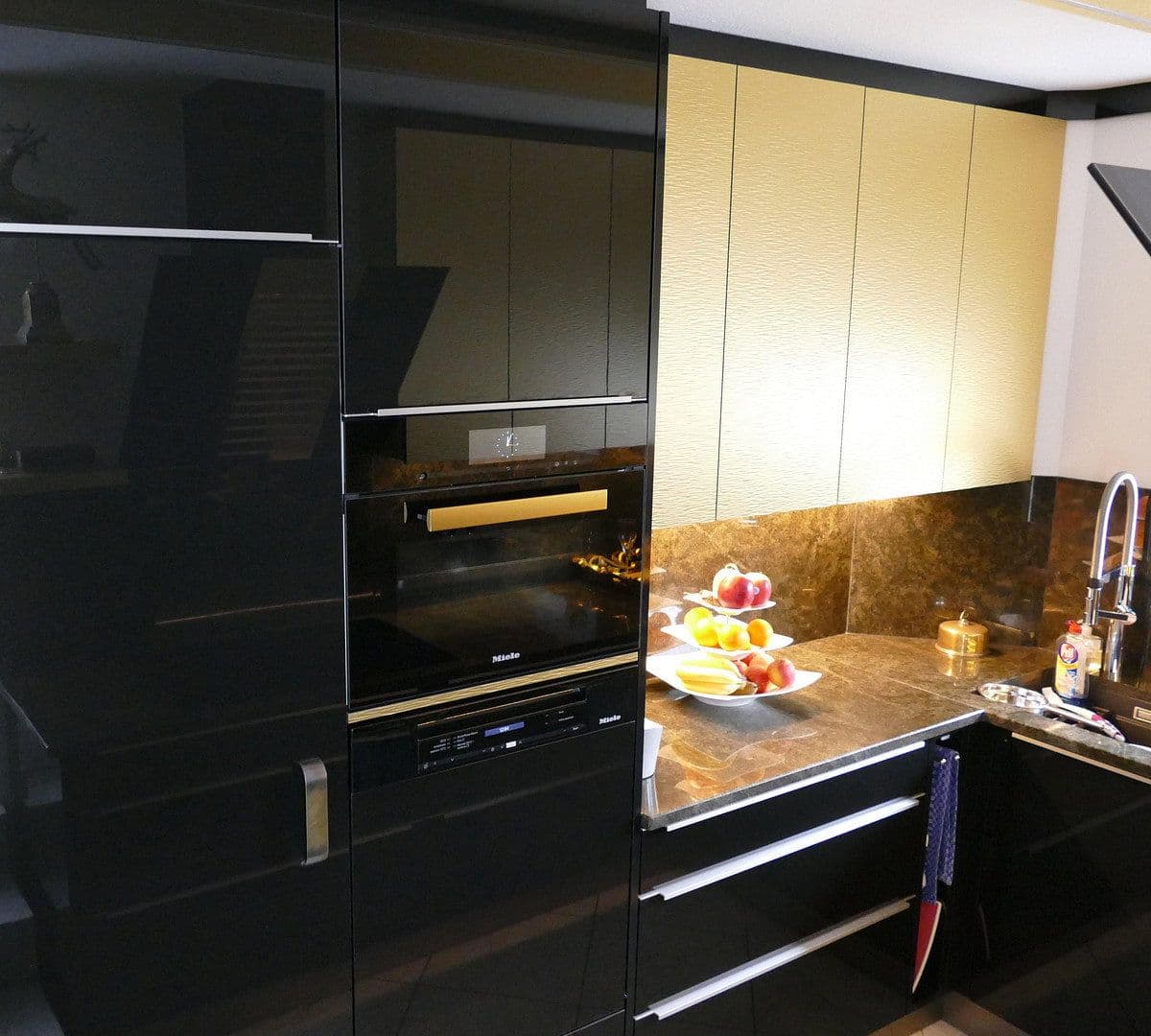 Prodej domu 420 m², pozemek 654 m², Saarbrücken, Země Sársko Prodej domu 420 m², pozemek 654 m², Saarbrücken, Země Sársko