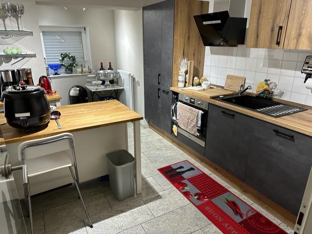 Prodej domu 420 m², pozemek 654 m², Saarbrücken, Země Sársko Prodej domu 420 m², pozemek 654 m², Saarbrücken, Země Sársko