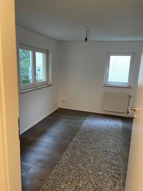 Prodej domu 180 m², pozemek 400 m², Roßmäßlerstraße 34, Tharandt, Sasko Prodej domu 180 m², pozemek 400 m², Roßmäßlerstraße 34, Tharandt, Sasko