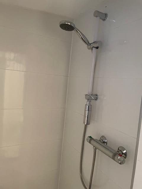 Prodej domu 180 m², pozemek 400 m², Roßmäßlerstraße 34, Tharandt, Sasko Prodej domu 180 m², pozemek 400 m², Roßmäßlerstraße 34, Tharandt, Sasko