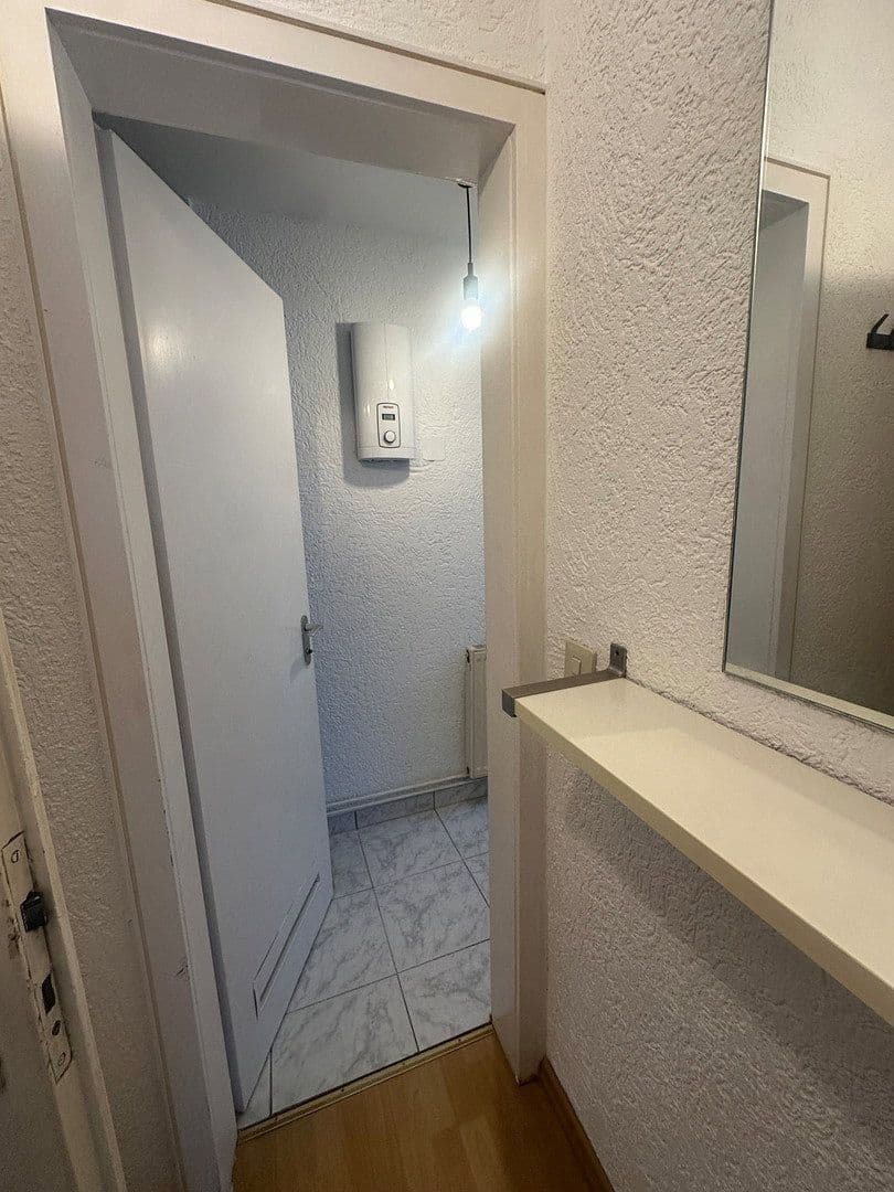 Pronájem bytu 1+1 32 m², Mannheim, Bádensko-Württembersko Pronájem bytu 1+1 32 m², Mannheim, Bádensko-Württembersko