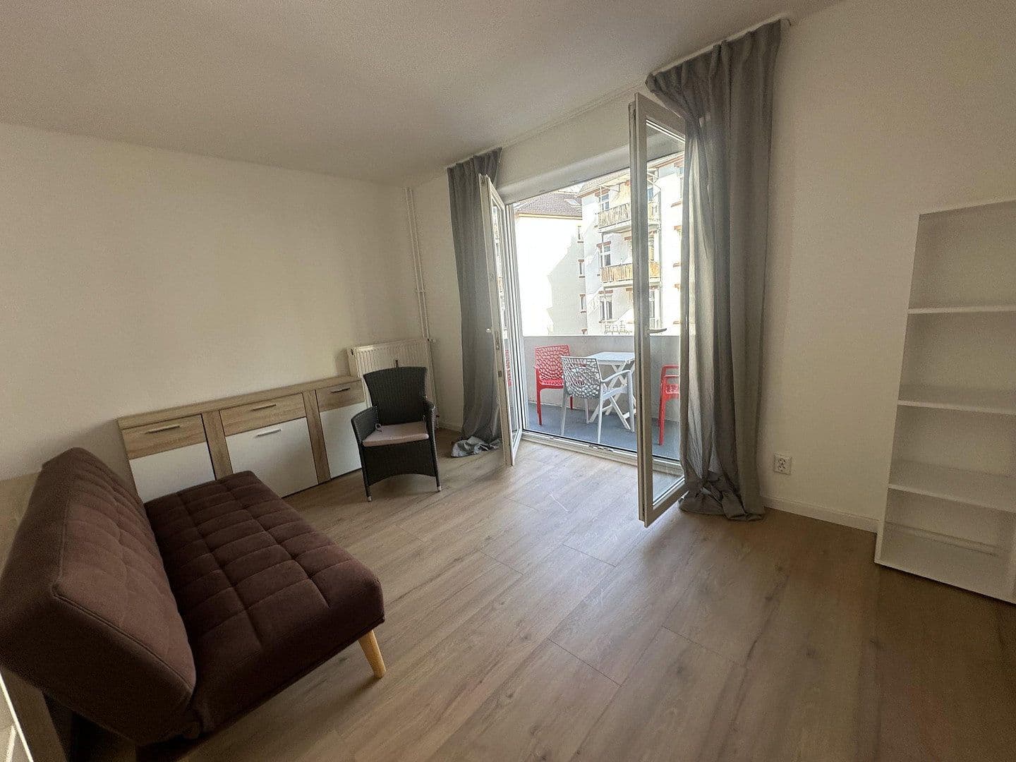 Pronájem bytu 1+1 47 m², Mannheim, Bádensko-Württembersko Pronájem bytu 1+1 47 m², Mannheim, Bádensko-Württembersko