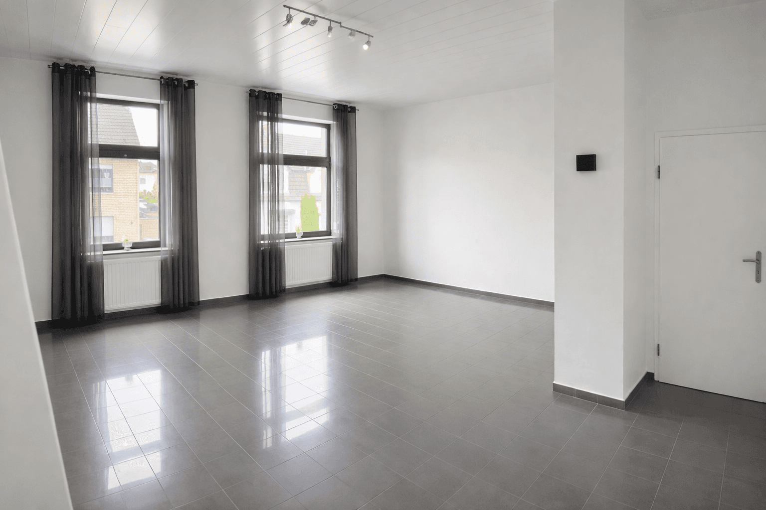 Pronájem bytu 3+1 110 m², Neckarstr.6, Mönchengladbach, Severní Porýní-Vestfálsko Pronájem bytu 3+1 110 m², Neckarstr.6, Mönchengladbach, Severní Porýní-Vestfálsko