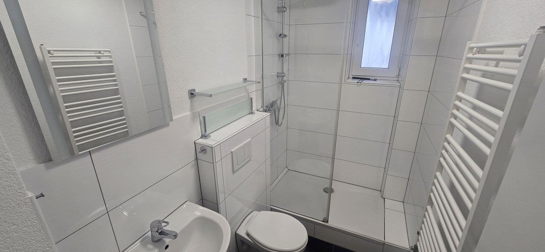 Pronájem bytu 1+1 38 m², Duisburgerstraße 26, Stuttgart, Bádensko-Württembersko Pronájem bytu 1+1 38 m², Duisburgerstraße 26, Stuttgart, Bádensko-Württembersko