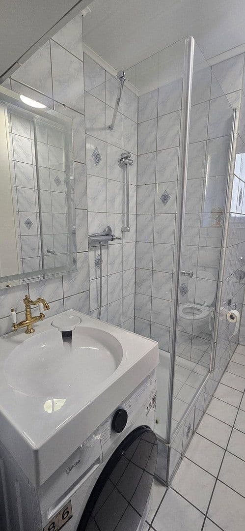 Pronájem bytu 1+1 28 m², Duisburgerstraße 22, Stuttgart, Bádensko-Württembersko Pronájem bytu 1+1 28 m², Duisburgerstraße 22, Stuttgart, Bádensko-Württembersko