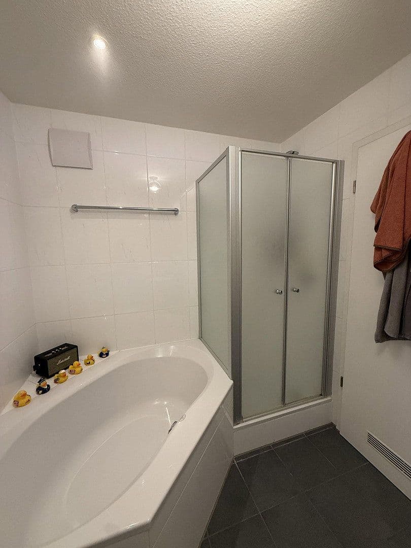 Pronájem bytu 2+1 71 m², Frankfurt am Main, Hessen Pronájem bytu 2+1 71 m², Frankfurt am Main, Hessen
