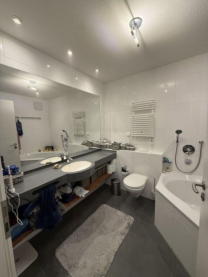 Pronájem bytu 2+1 71 m², Frankfurt am Main, Hessen Pronájem bytu 2+1 71 m², Frankfurt am Main, Hessen