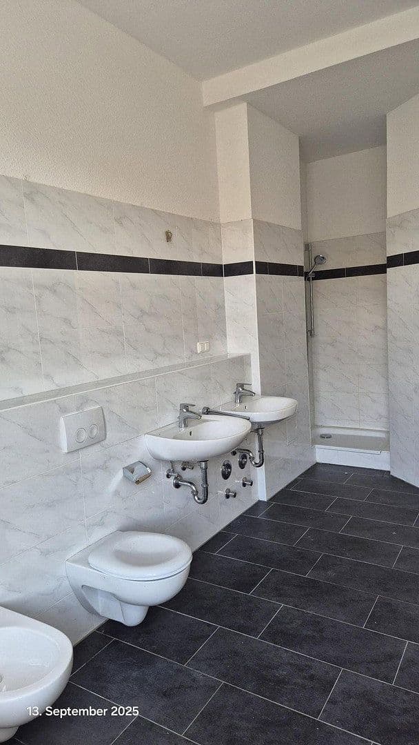 Prodej bytu 4+1 130 m², Großbeerenstraße 335, Potsdam, Braniborsko Prodej bytu 4+1 130 m², Großbeerenstraße 335, Potsdam, Braniborsko