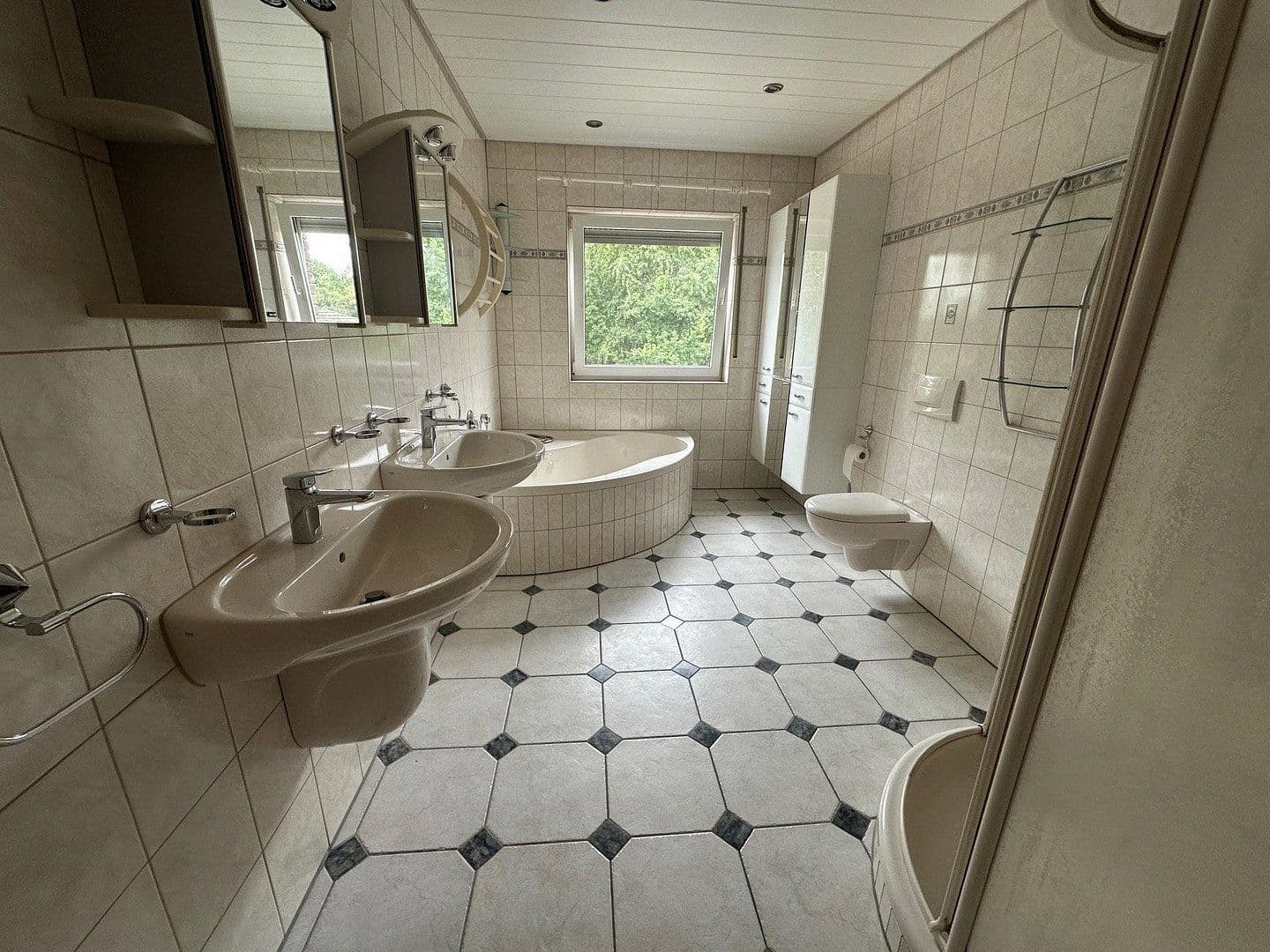 Pronájem bytu 4+1 130 m², Stompen 19, Much, Severní Porýní-Vestfálsko Pronájem bytu 4+1 130 m², Stompen 19, Much, Severní Porýní-Vestfálsko