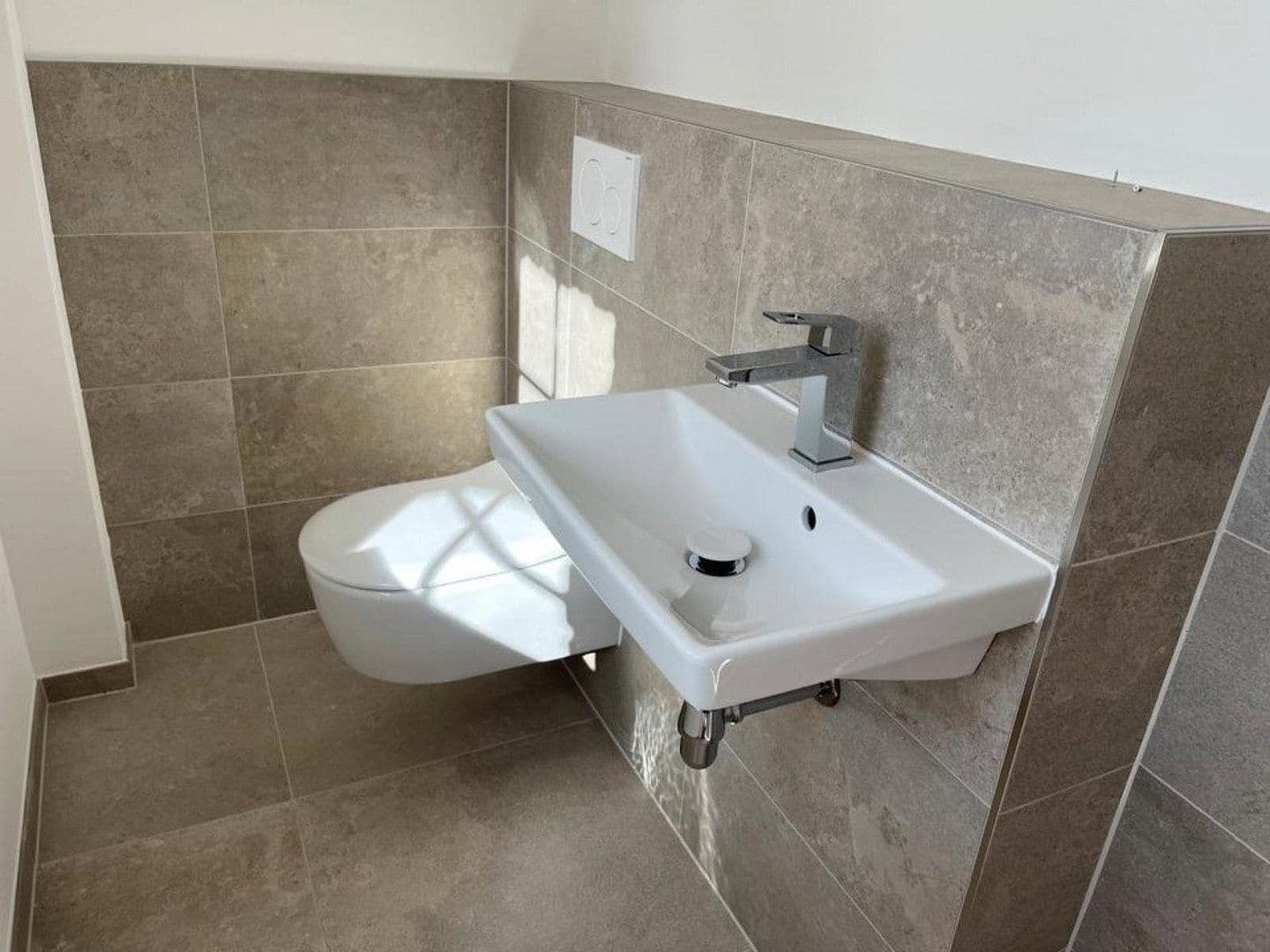 Pronájem domu 130 m², pozemek 15 m², Dorfstraße, Pronstorf, Šlesvicko-Holštýnsko Pronájem domu 130 m², pozemek 15 m², Dorfstraße, Pronstorf, Šlesvicko-Holštýnsko