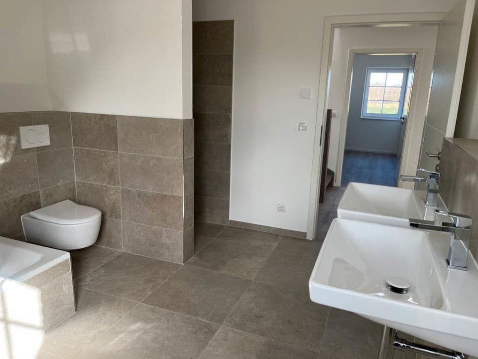 Pronájem domu 130 m², pozemek 15 m², Dorfstraße, Pronstorf, Šlesvicko-Holštýnsko Pronájem domu 130 m², pozemek 15 m², Dorfstraße, Pronstorf, Šlesvicko-Holštýnsko