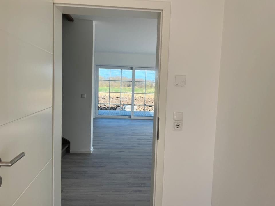 Pronájem domu 130 m², pozemek 15 m², Dorfstraße, Pronstorf, Šlesvicko-Holštýnsko Pronájem domu 130 m², pozemek 15 m², Dorfstraße, Pronstorf, Šlesvicko-Holštýnsko