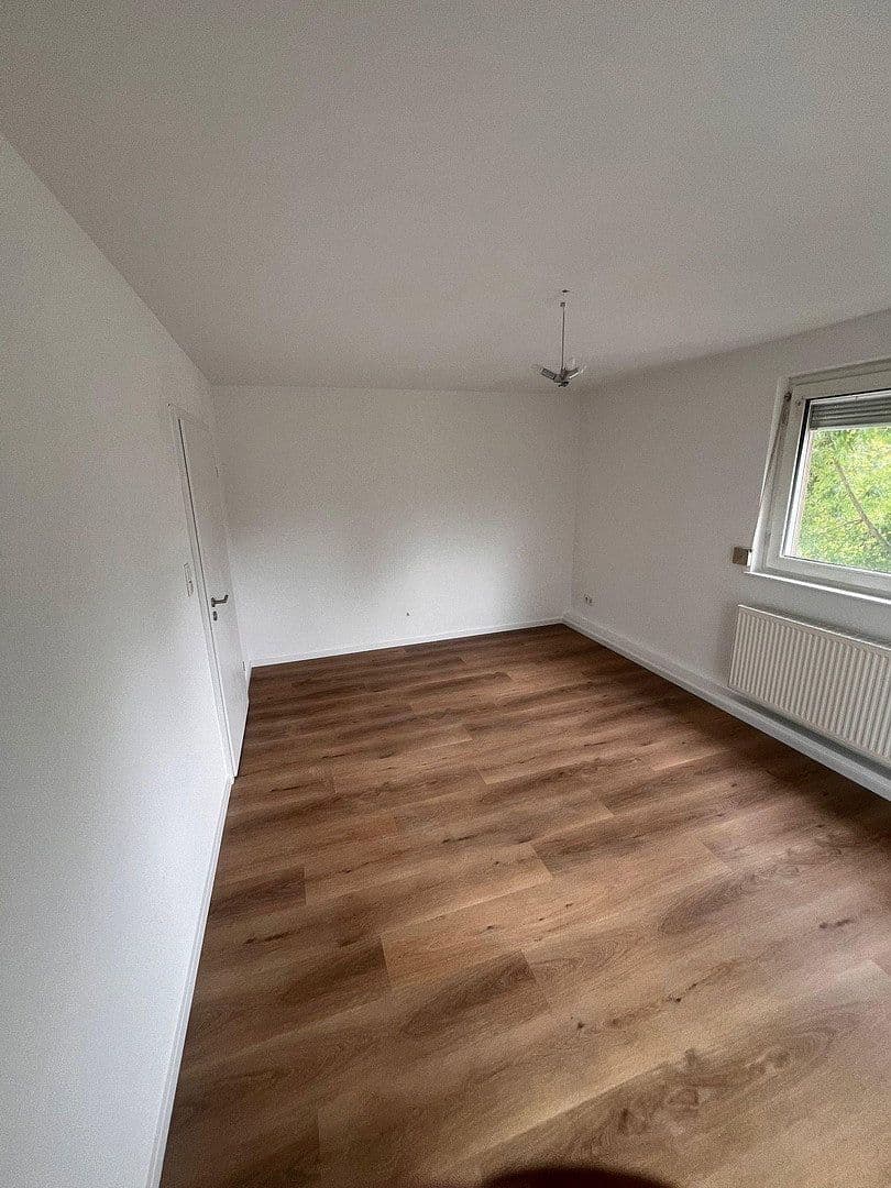 Pronájem bytu 120 m², Bammental, Bádensko-Württembersko Pronájem bytu 120 m², Bammental, Bádensko-Württembersko