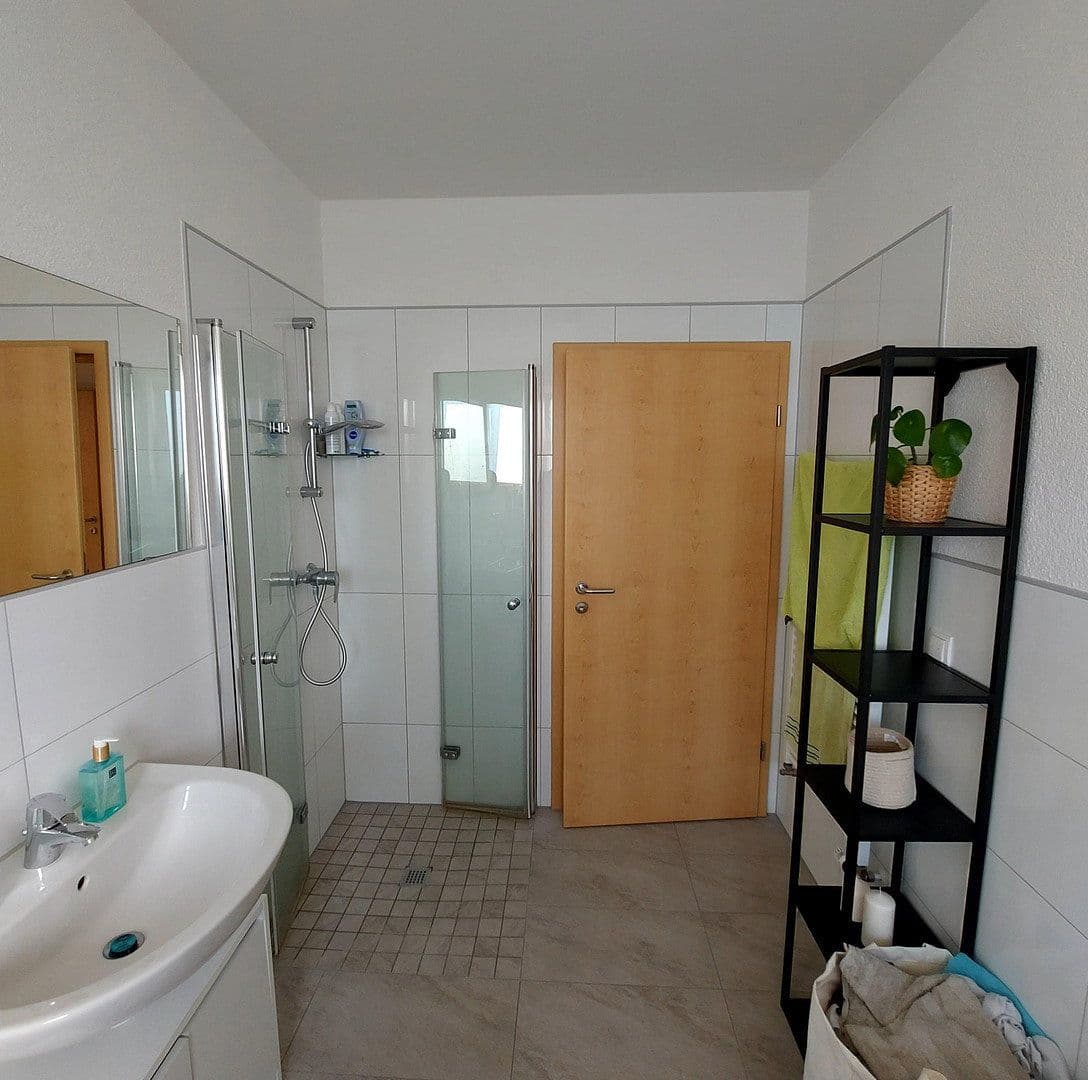 Pronájem bytu 4+1 102 m², Weißenthurm, Porýní-Falc Pronájem bytu 4+1 102 m², Weißenthurm, Porýní-Falc