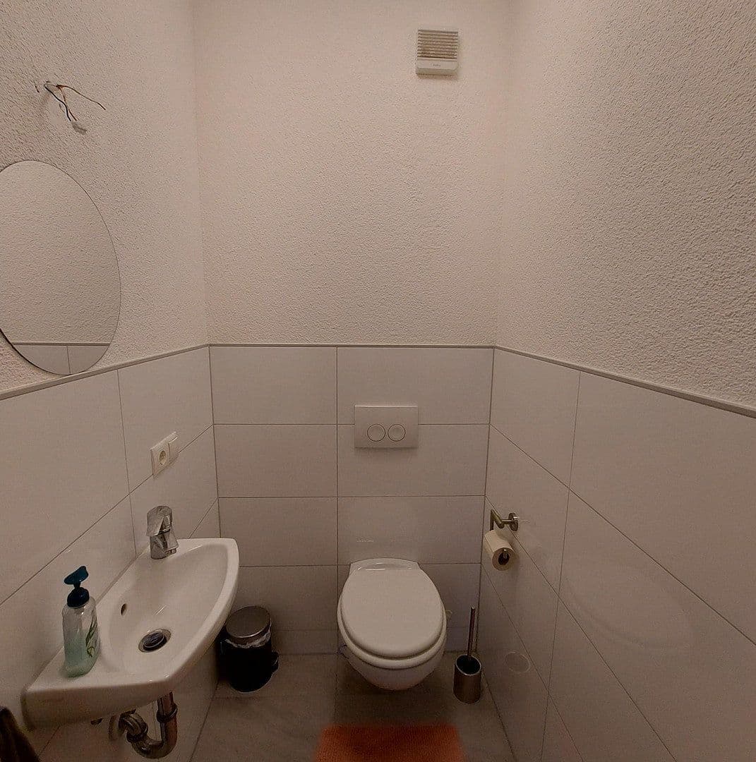 Pronájem bytu 4+1 102 m², Weißenthurm, Porýní-Falc Pronájem bytu 4+1 102 m², Weißenthurm, Porýní-Falc